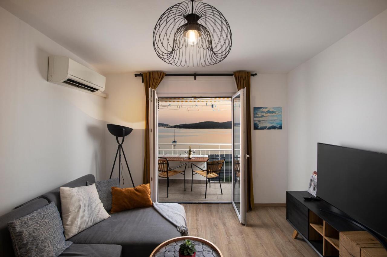 Top Floor Sunset Apartment プーラ エクステリア 写真