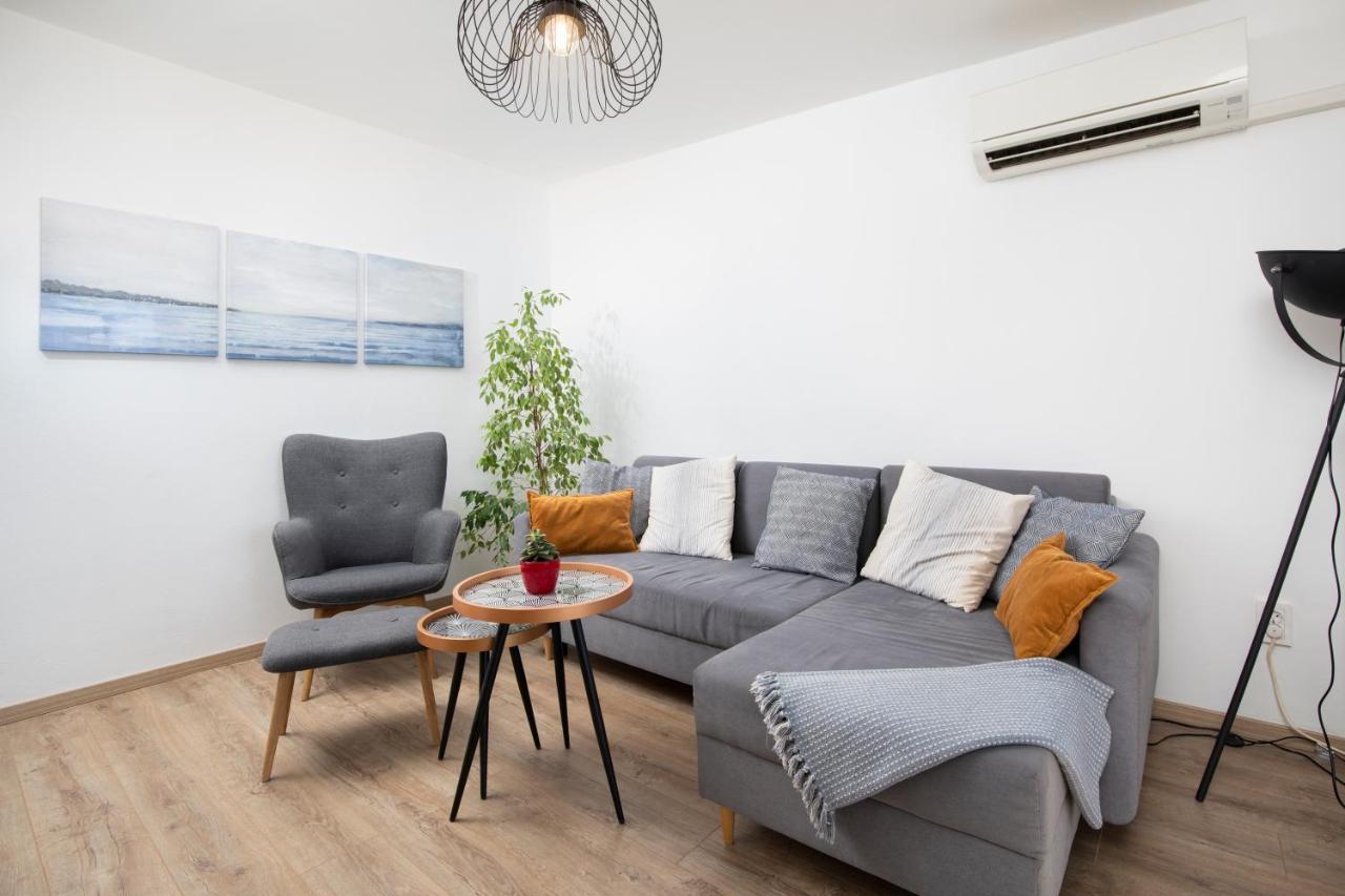Top Floor Sunset Apartment プーラ エクステリア 写真