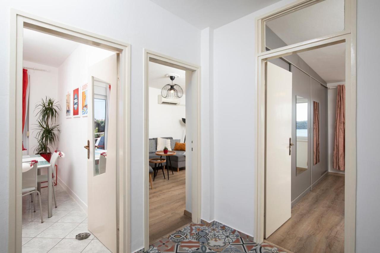 Top Floor Sunset Apartment プーラ エクステリア 写真