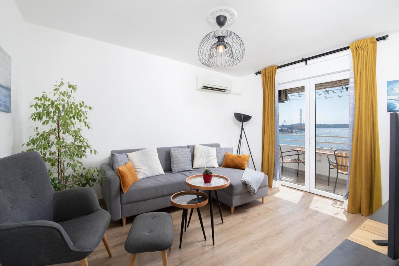 Top Floor Sunset Apartment プーラ エクステリア 写真