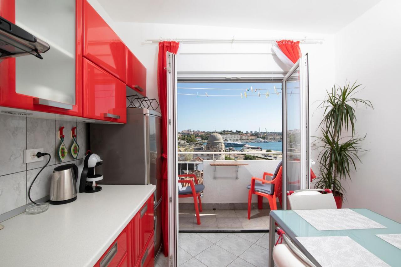 Top Floor Sunset Apartment プーラ エクステリア 写真